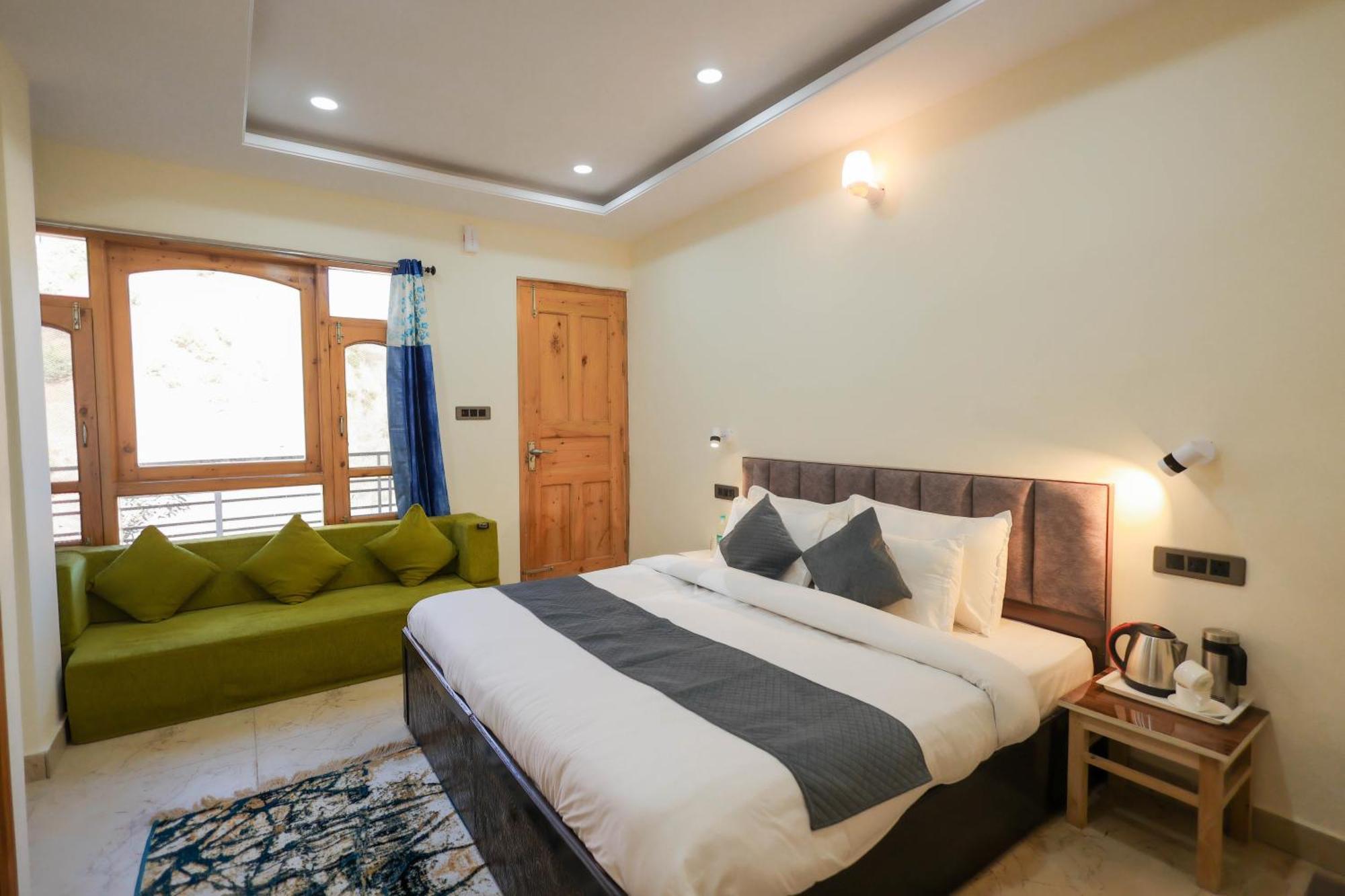 Hotel Mystic Hills Retreat à Shimla Extérieur photo